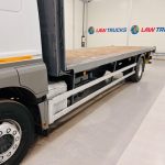 Mercedes Axor 1824 Sleeper Cab Flatbed - thumbnail