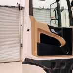 Mercedes Actros 1830 Sleeper Cab Curtainsider - thumbnail