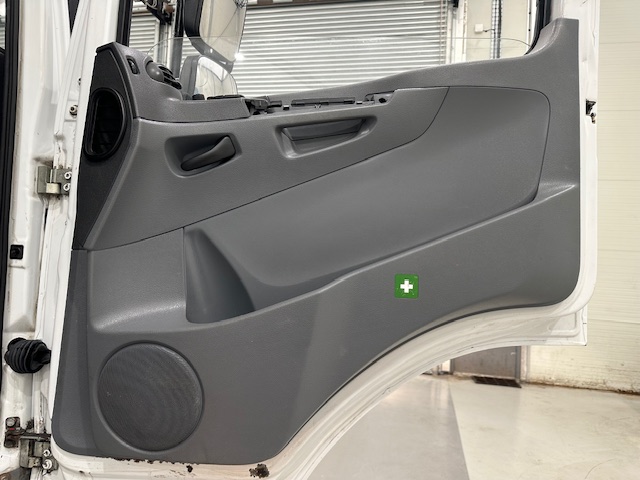 Mercedes Axor 1824 Day Cab Fridge Box
