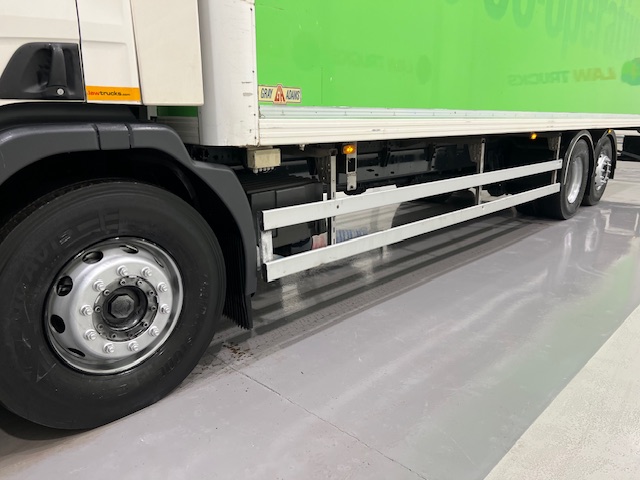 Scania P280 6×2 Rear Lift Day Cab Fridge