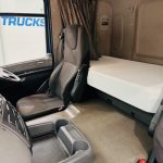 DAF CF 250 4×2 Sleeper Cab Curtainsider - thumbnail