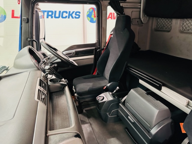 MAN TGX 26.480 6×2 Tractor Unit