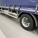 Mercedes Actros 1824 Sleeper Cab Curtainsider - thumbnail