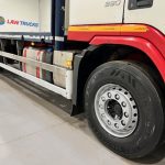 Volvo FM 330 6×2 Rear Lift Sleeper Cab Flatbed - thumbnail