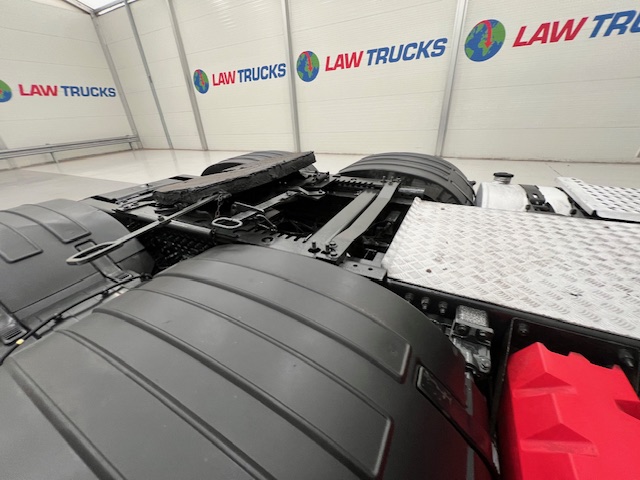 Volvo FH 500 6×2 Midlift Tractor Unit