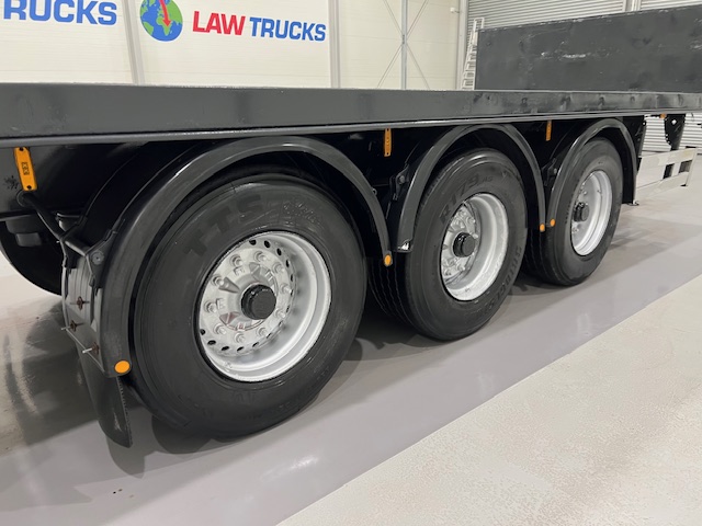 Montracon Tri Axle Flatbed Drawbar Trailer