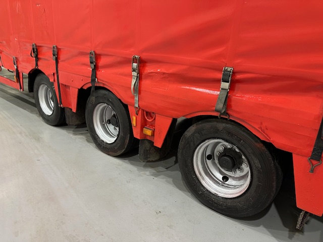 Nooteboom Tri Axle Stepframe Enclosed Lowloader