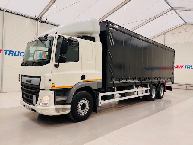 DAF CF 330 6×2 Rear Lift Sleeper Cab Curtainsider