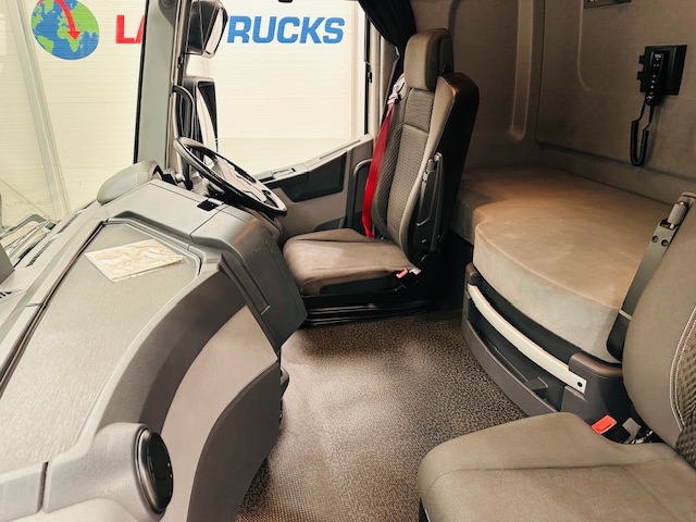 Renault T460 6×2 Midlift Tractor Unit