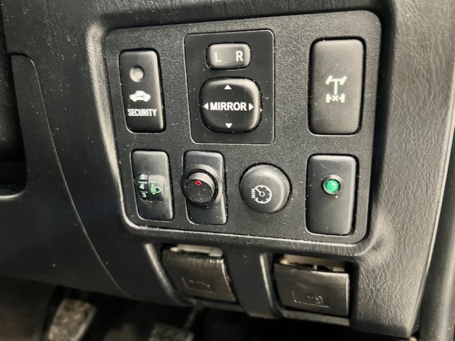 Toyota Hilux 2.5 D-4D 4×4 Double Cab Pick Up