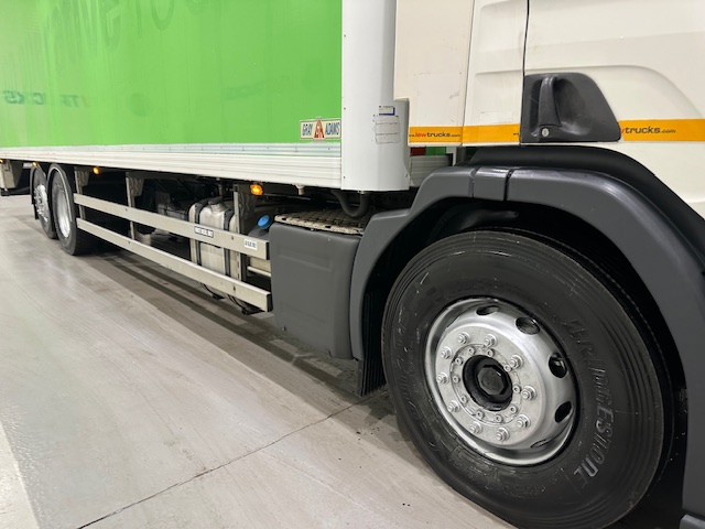 Scania P280 6×2 Rear Lift Day Cab Fridge Box