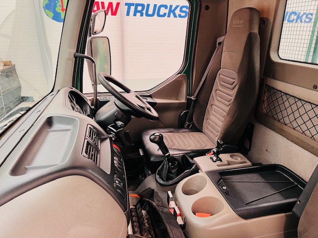 DAF LF55 220 Day Cab Dropside Brick Grab