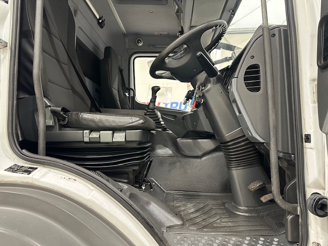 Mercedes Axor 1824 Day Cab Fridge Box