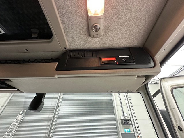 DAF CF 290 6×2 Rear Steer Fridge Box