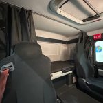 MAN TGM 18.250 4×2 Sleeper Cab Curtainsider - thumbnail