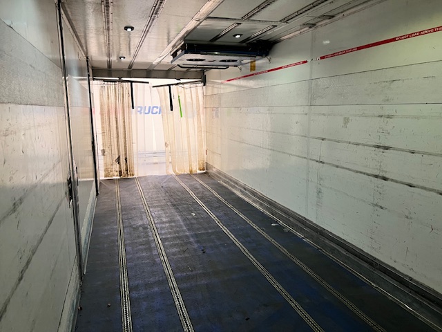 Mercedes Antos 1827 Day Cab Fridge Box