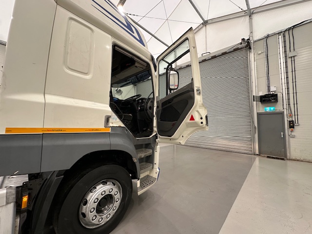 DAF CF 460 6×2 Midlift Tractor Unit