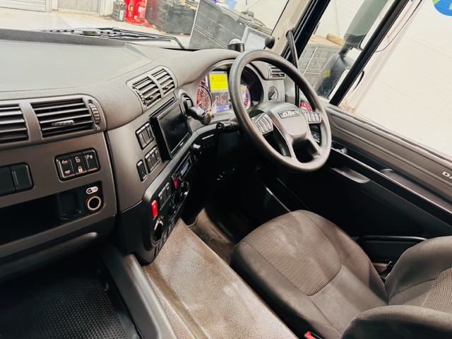 DAF CF 250 4×2 Sleeper Cab Curtainsider