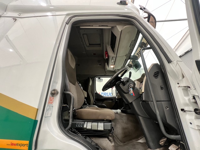 Renault Premium 460 6×2 Midlift Tractor Unit