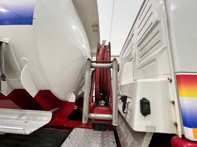 Volvo FM 300 6×2 20,000 Litre Fuel Tanker
