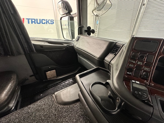 Scania 124 470 6×2 10 Tyre Sleeper Cab Flatbed