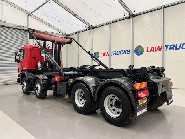 Scania P410 8×4 Day Cab Hookloader Manual