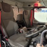 DAF LF 250 Sleeper Cab Curtainsider - thumbnail