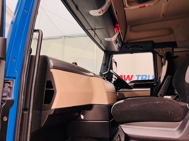 MAN TGX 26.420 6×2 Midlift Tractor Unit
