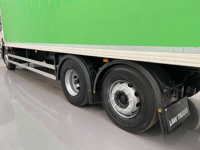 Scania P280 6×2 Rear Lift Day Cab Fridge Box