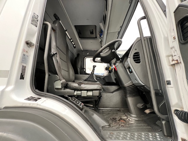 Mercedes Axor 1824 Day Cab Box Van
