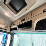 Mercedes Actros 2530 Rear Lift Sleeper Cab Curtainsider - thumbnail