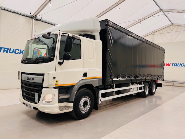 DAF CF 330 6×2 Rear Lift Sleeper Cab Curtainsider