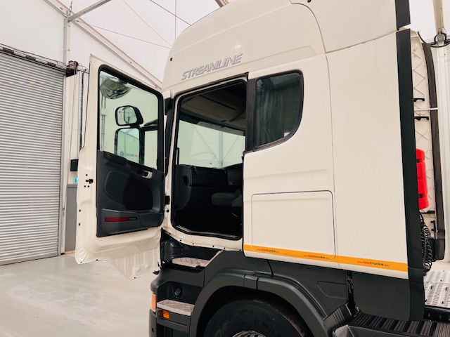 Scania R450 6×2 Midlift Topline Tractor Unit