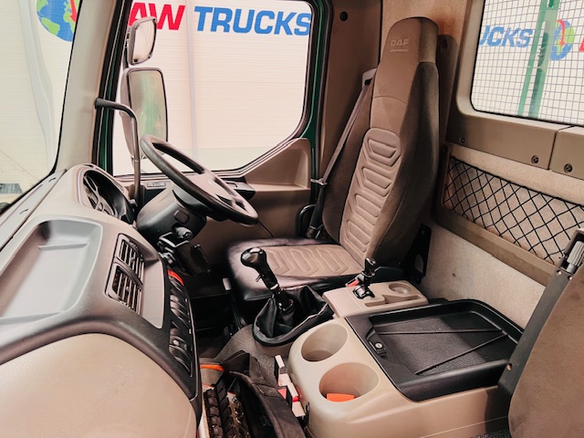 DAF LF55 220 Day Cab Dropside Brick Grab