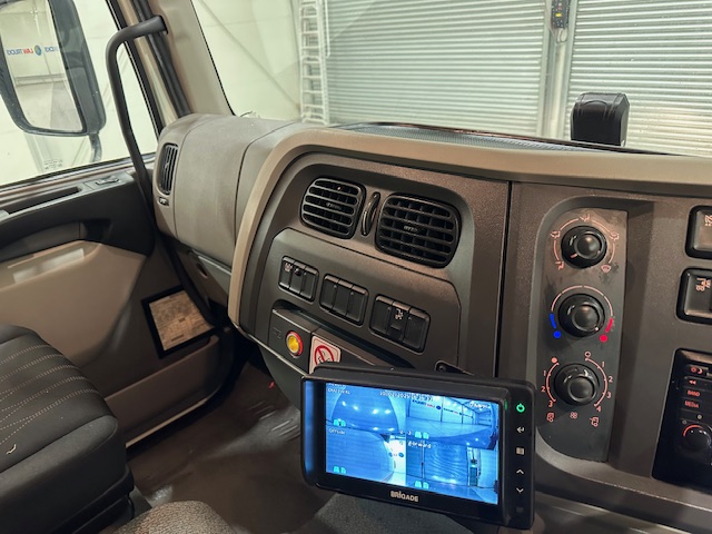 DAF LF 180 4×2 Day Cab Box Van