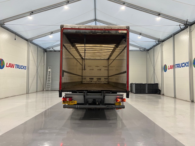 Mercedes Actros 1824 4×2 Sleeper Cab Box Van