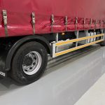 Mercedes Axor 1824 Day Cab Curtainsider - thumbnail