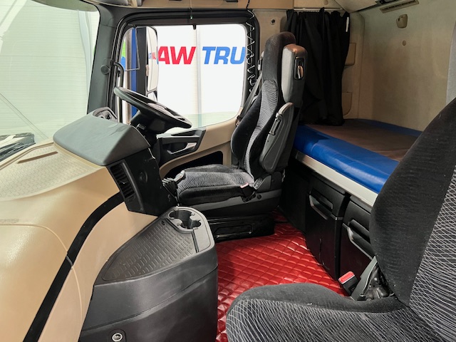 Mercedes Actros 2545 6×2 Midlift Tractor Unit