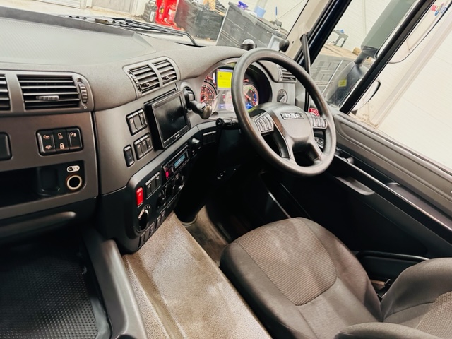 DAF CF 250 4×2 Sleeper Cab Curtainsider