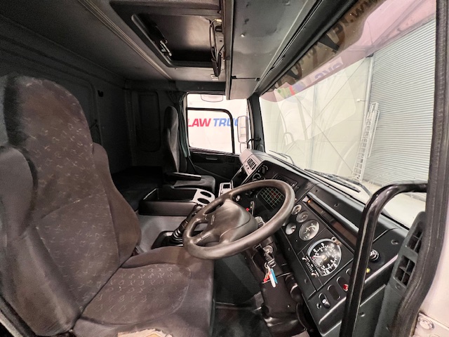 DAF CF85 380 4×2 Sleeper Cab Tractor Unit Manual
