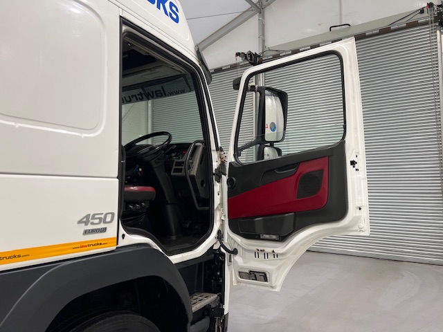 Volvo FM 450 6×2 Midlift Tractor Unit