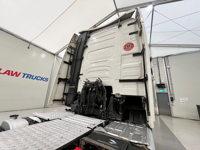 Volvo FH 500 6×2 Midlift Tractor Unit