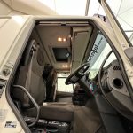 DAF CF 330 6×2 Rear Lift Sleeper Cab Curtainsider - thumbnail