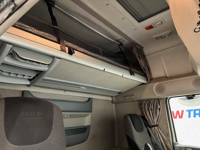DAF XF 510 6×2 Midlift Tractor Unit Manual