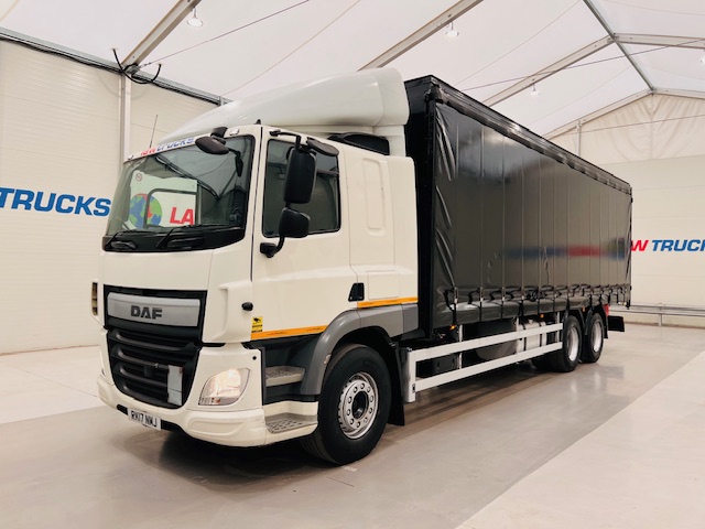 DAF CF 330 6×2 Rear Lift Sleeper Cab Curtainsider