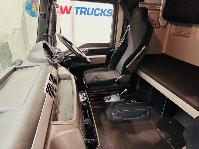 MAN TGX 26.440 6×2 Midlift Tractor Unit