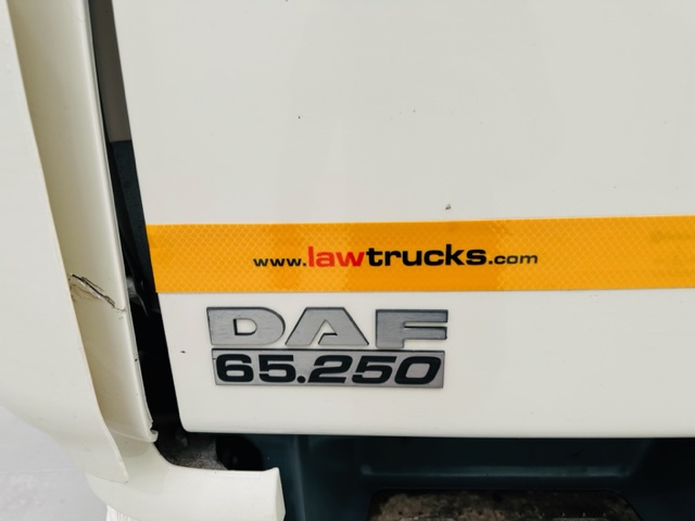 DAF CF65 250 Sleeper Cab Curtainsider