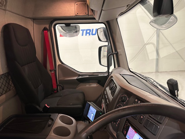 DAF LF 180 4×2 Day Cab Box Van