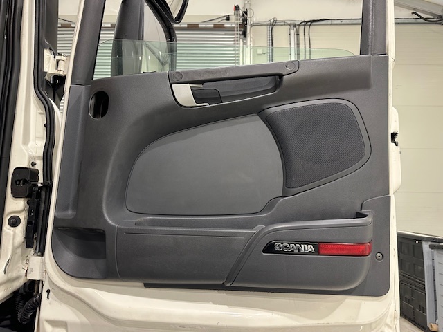 Scania G410 4×2 Sleeper Cab Tractor Unit