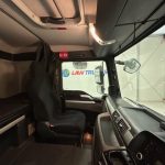 MAN TGM 18.250 4×2 Sleeper Cab Curtainsider - thumbnail
